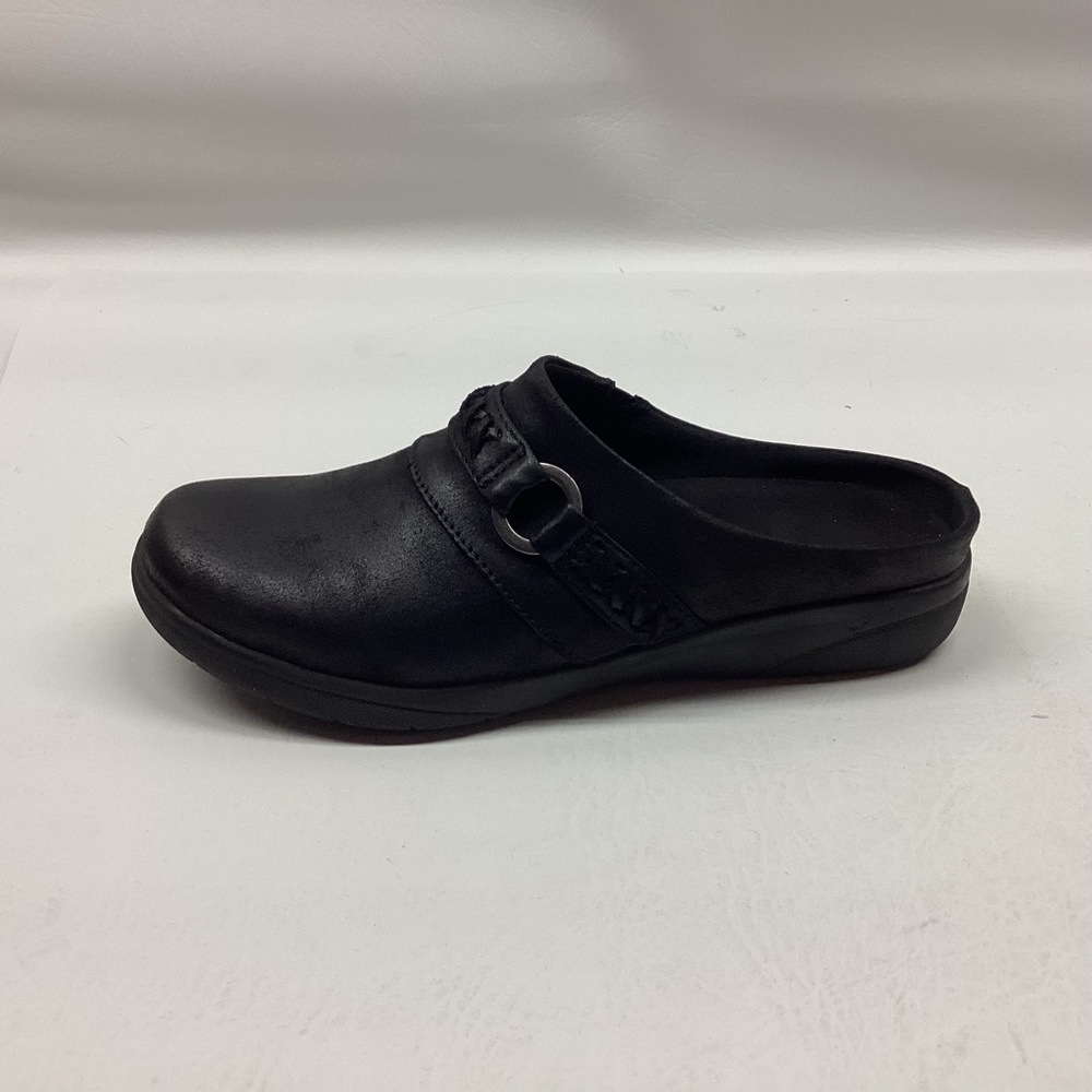 Bear Traps Women’s Dafnee Black Mules.  Size 6.5 - Picture 7 of 12